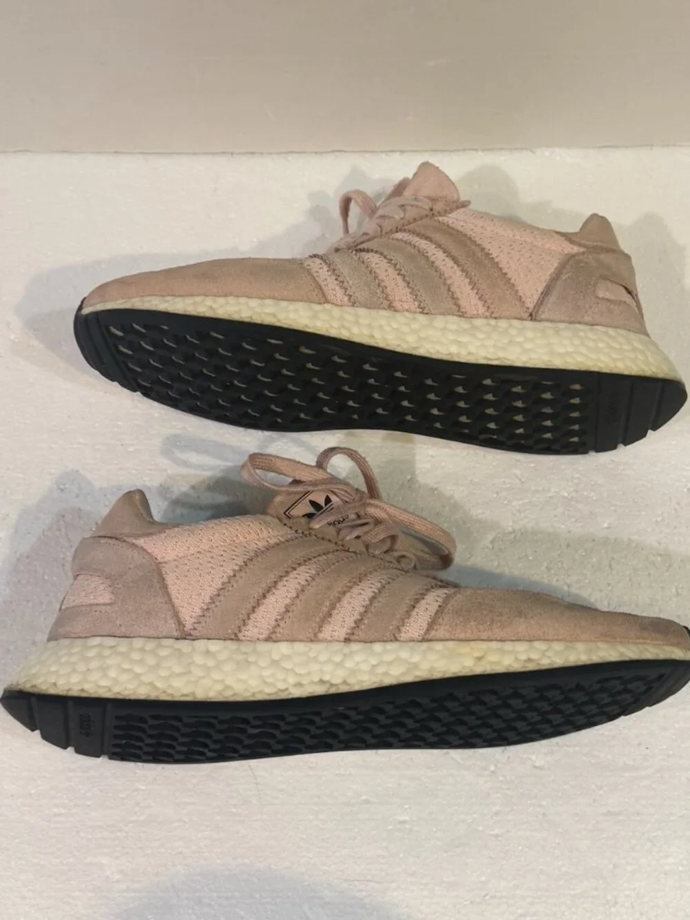 adidas I-5923 Icey Pink Men's Size 10.5 Low Top Lace-Up Sneakers D96609   Solid